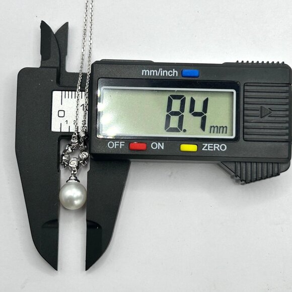 14k White Gold w Cultured Freshwater Pearl & .12ctw Diamond Bezel Set Necklace - Picture 6 of 7